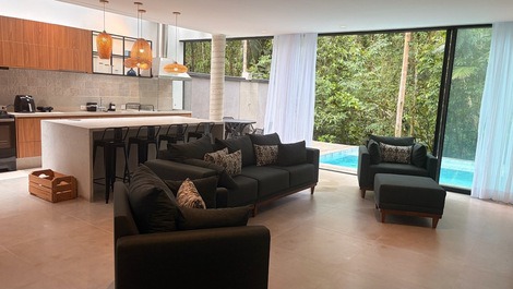 Casa en condominio cerrado disponible para carnaval | 5 suites y piscina