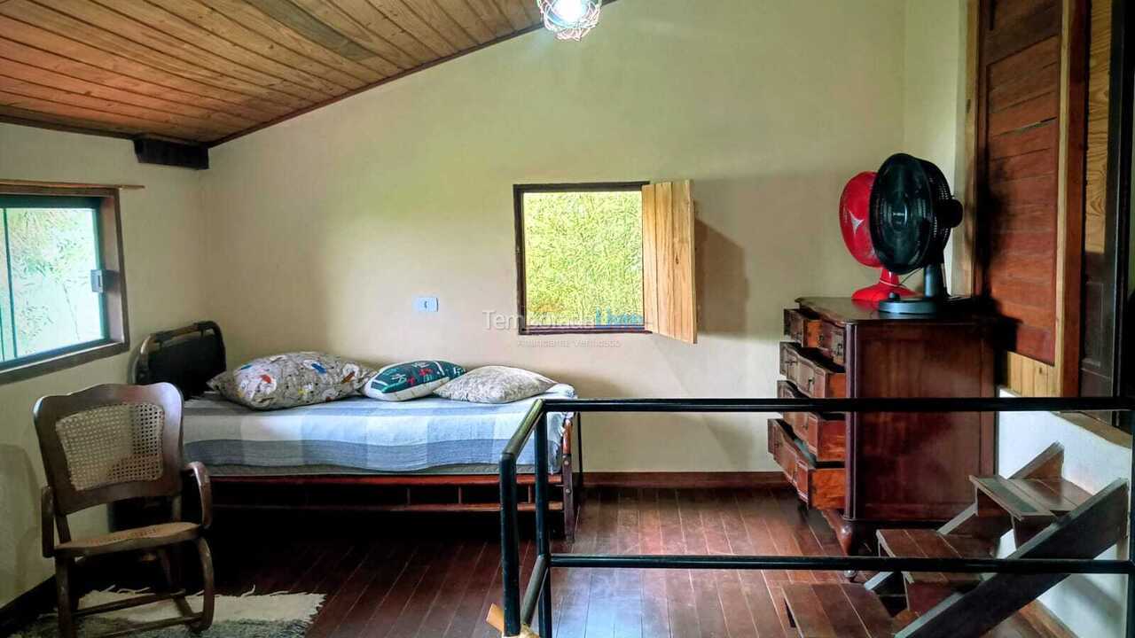 Casa para aluguel de temporada em Ubatuba (Praia da Almada)