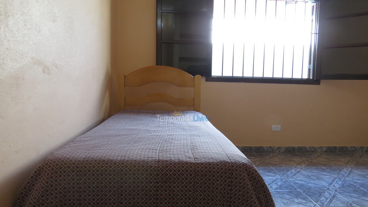 Casa para alquiler de vacaciones em Bertioga (Boraceia)