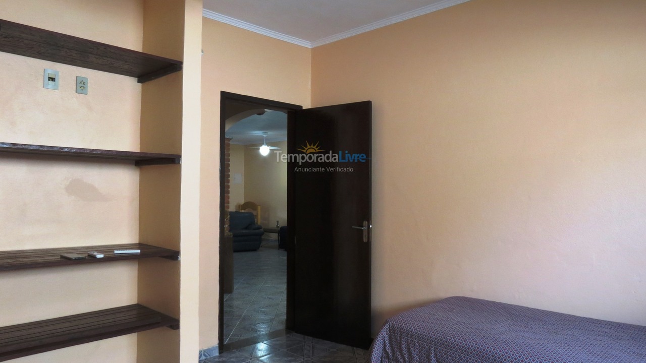 Casa para alquiler de vacaciones em Bertioga (Boraceia)