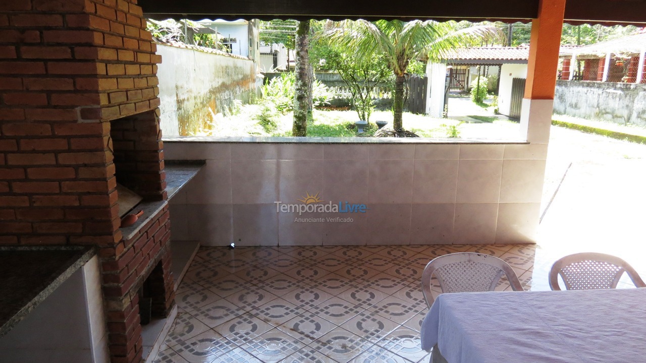 Casa para alquiler de vacaciones em Bertioga (Boraceia)