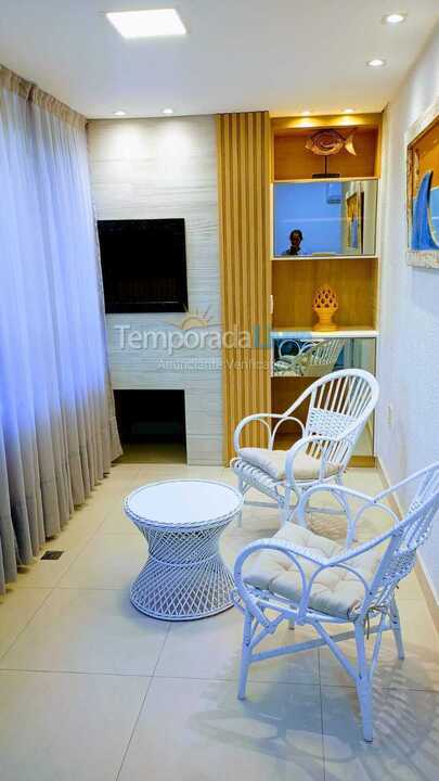 Apartamento para aluguel de temporada em Porto Belo (Praia do Pereque)