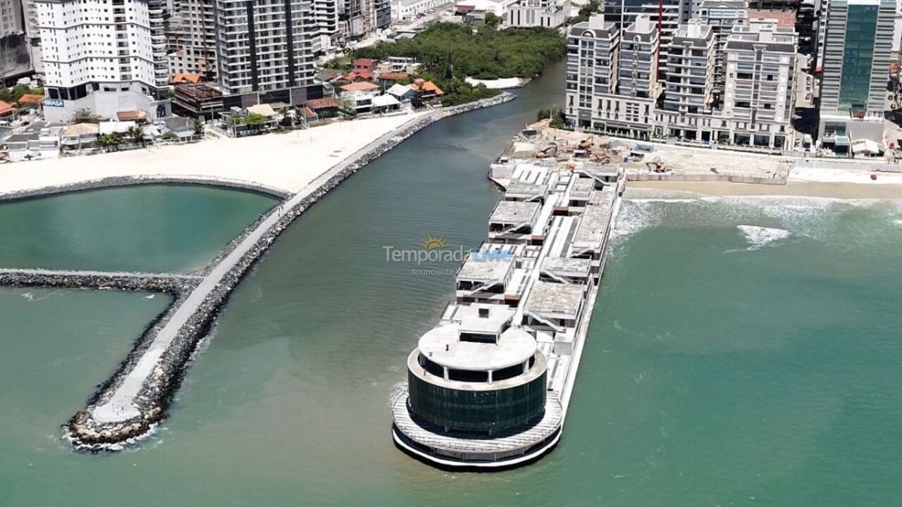 Apartamento para aluguel de temporada em Porto Belo (Praia do Pereque)