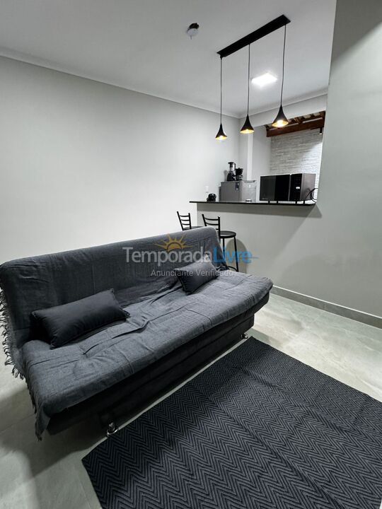 Casa para aluguel de temporada em Caraguatatuba (Praia das Palmeiras)