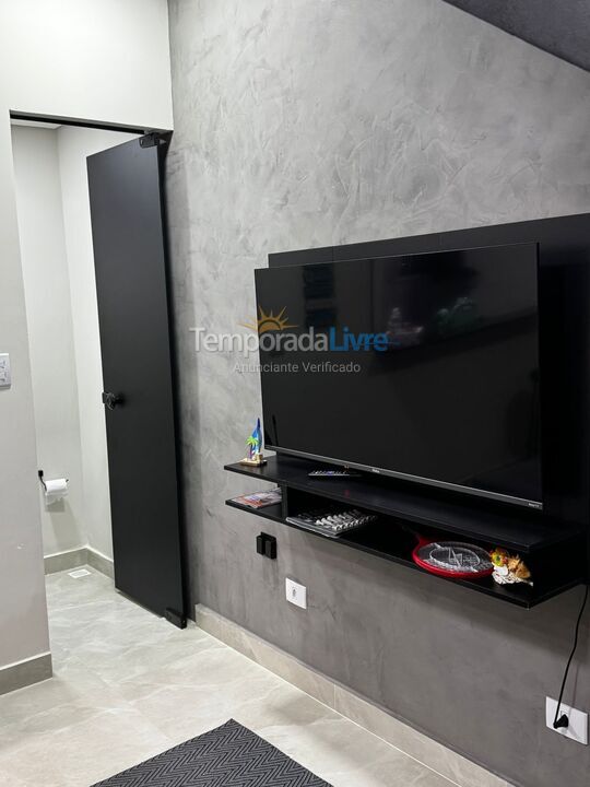 Casa para aluguel de temporada em Caraguatatuba (Praia das Palmeiras)