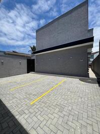 Casa de temporada em Condomínio Fechado - Caraguatatuba a 150m do Mar