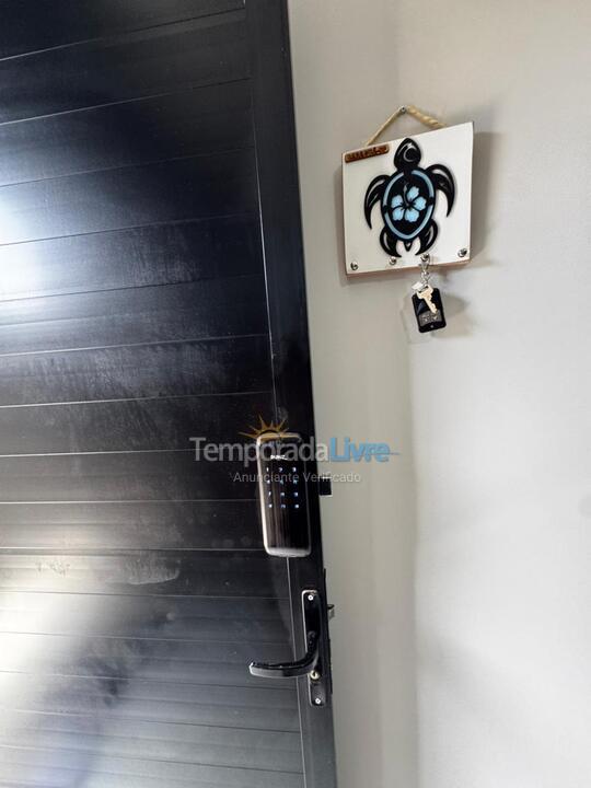 Casa para aluguel de temporada em Caraguatatuba (Praia das Palmeiras)