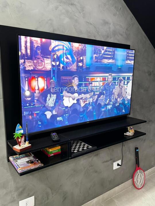 Casa para aluguel de temporada em Caraguatatuba (Praia das Palmeiras)