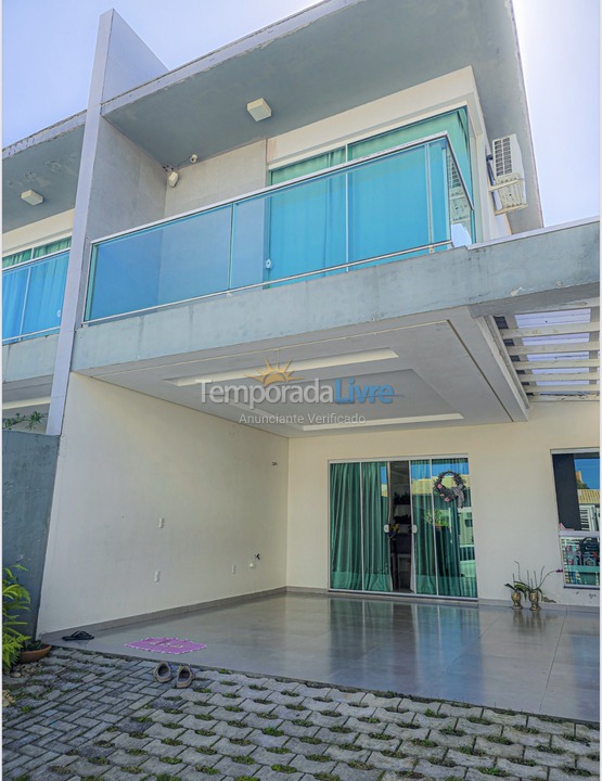 Casa para aluguel de temporada em Bombinhas (Praia de Bombas)