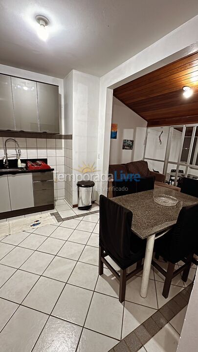Apartment for vacation rental in Florianópolis (Praia do Santinho)