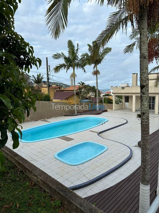 Apartment for vacation rental in Florianópolis (Praia do Santinho)