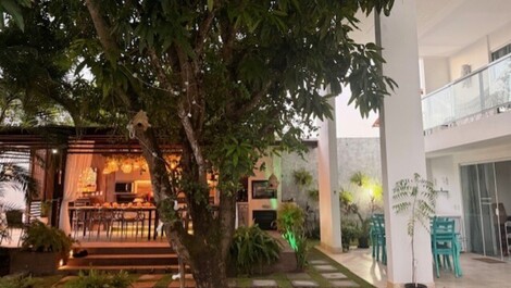 HOUSE WITH POOL, 8 CLIMATE ROOMS, 200M FROM THE SEA AND WIFI