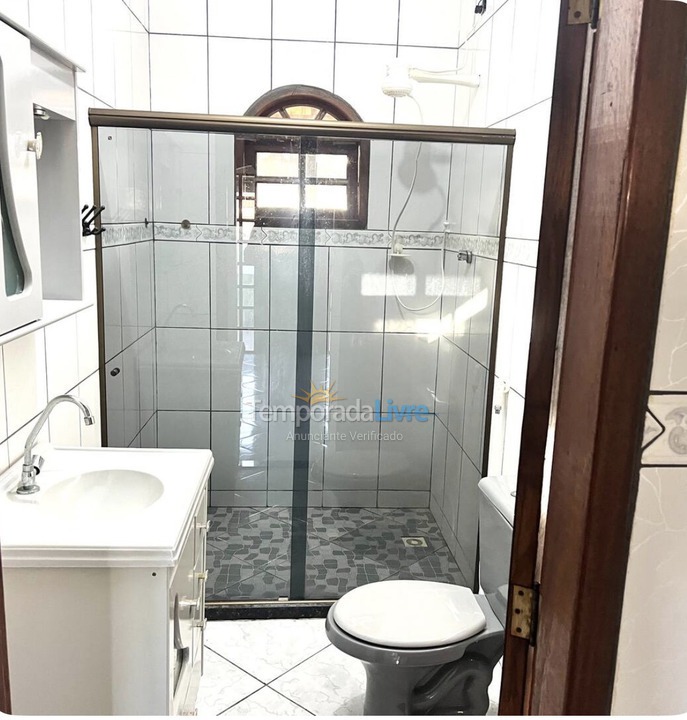 Casa para alquiler de vacaciones em Arraial do Cabo (Praia de Figueira)