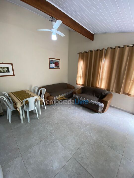 Casa para alquiler de vacaciones em Ubatuba (Maranduba)