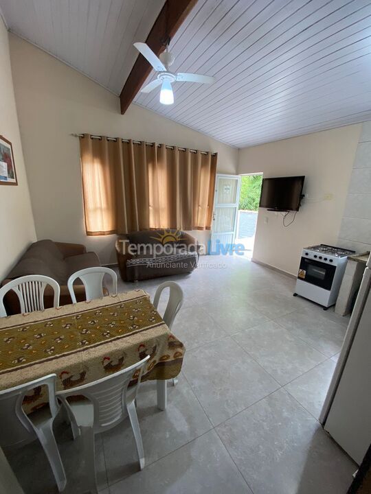 Casa para alquiler de vacaciones em Ubatuba (Maranduba)