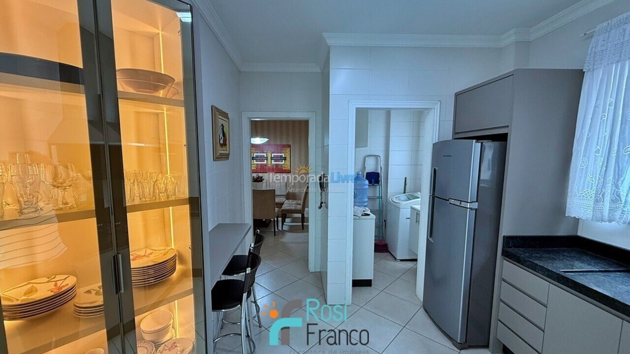 Apartment for vacation rental in Itapema (Meia Praia Segunda Quadra Mar)