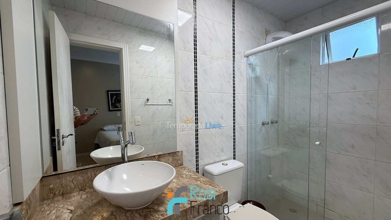 Apartment for vacation rental in Itapema (Meia Praia Segunda Quadra Mar)