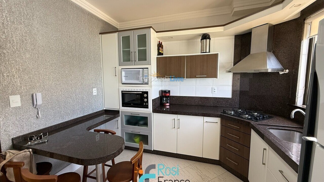 Apartamento para alquiler de vacaciones em Itapema (Meia Praia)