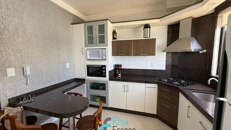 Apartamento 5 suites frente al mar Meia Praia SC