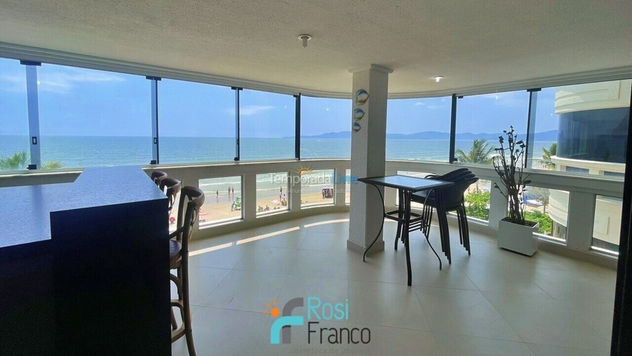 Apartamento para aluguel de temporada em Itapema (Meia Praia Frente Mar)