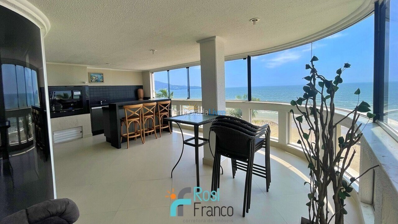 Apartamento para aluguel de temporada em Itapema (Meia Praia Frente Mar)