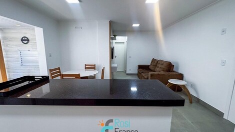 Apartamento de 2 habitaciones Meia Praia SC.