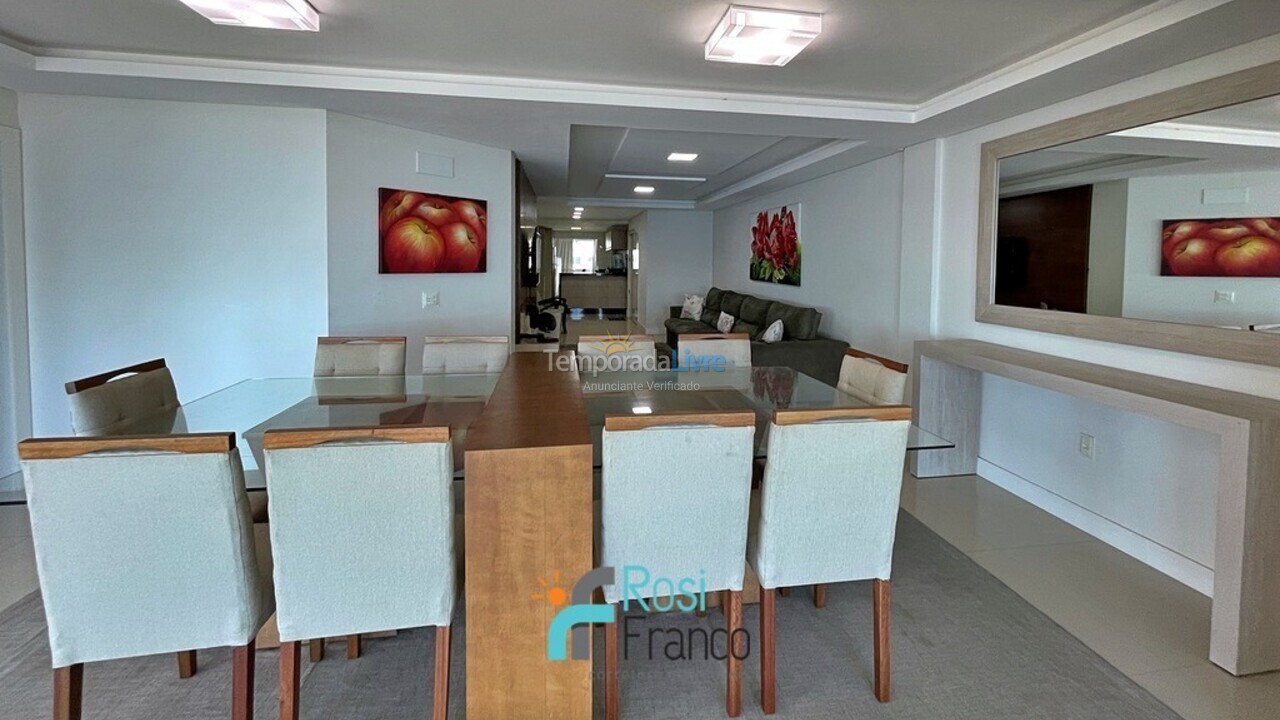 Apartment for vacation rental in Itapema (Centro)