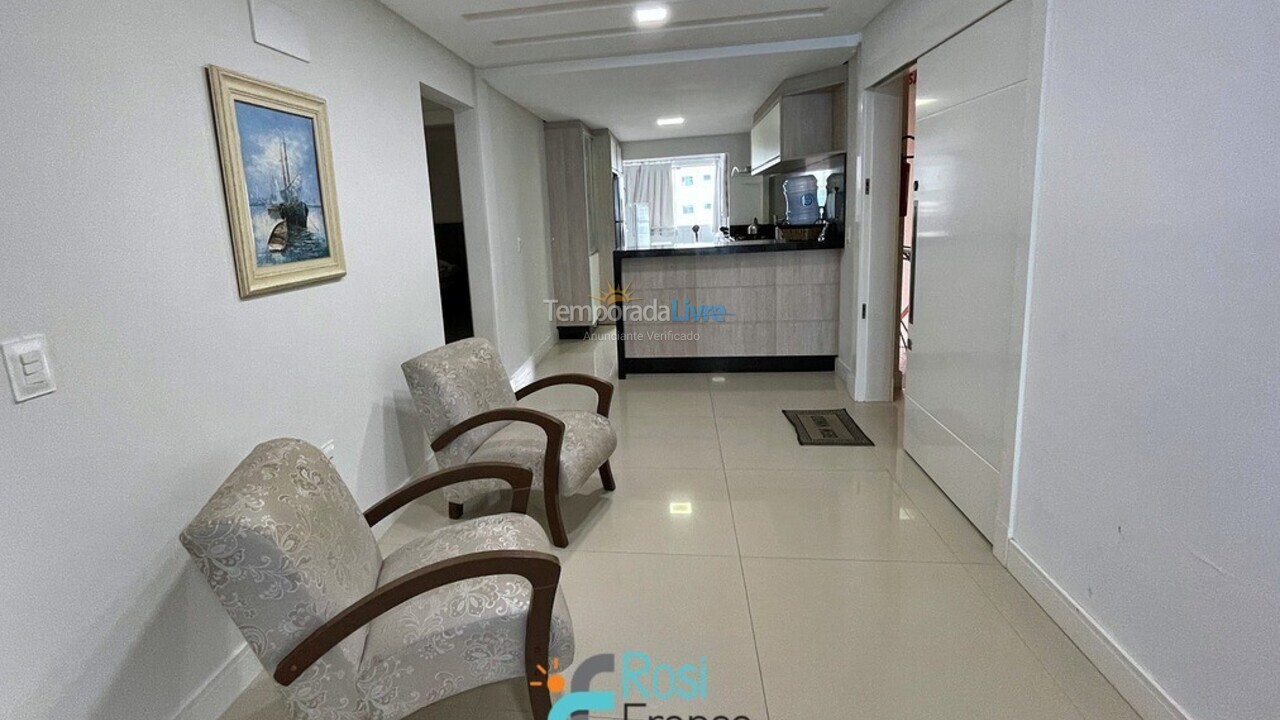 Apartment for vacation rental in Itapema (Centro)