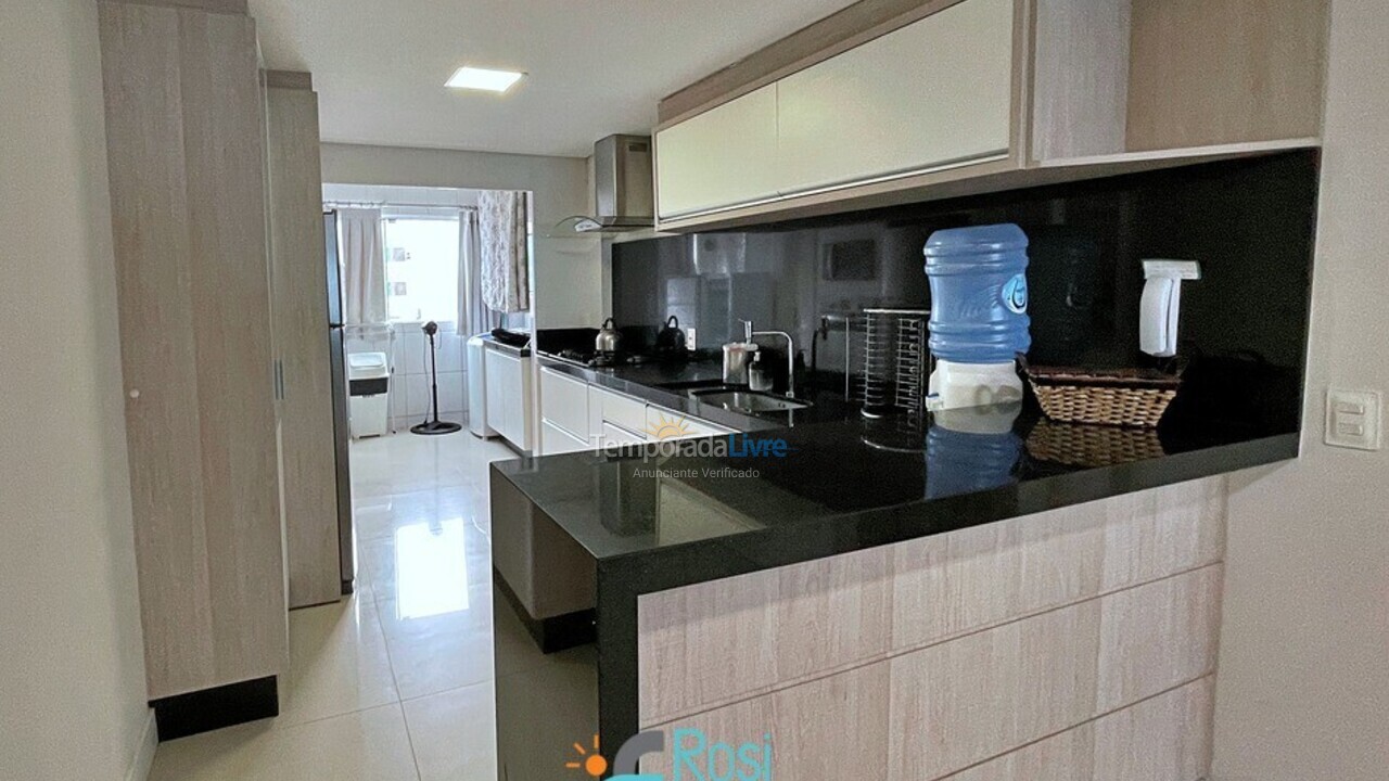 Apartment for vacation rental in Itapema (Centro)