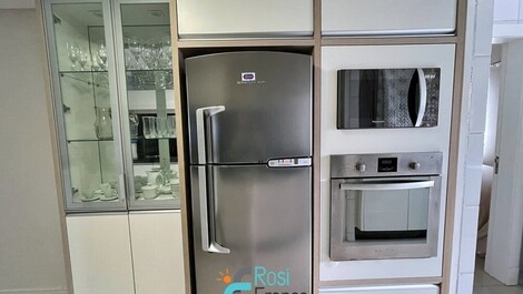 4-suite apartment facing the sea in Itapema, downtown SC