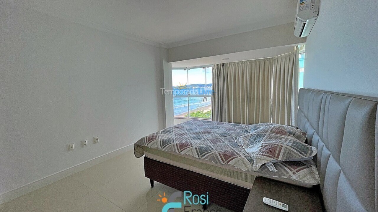 Apartment for vacation rental in Itapema (Centro)