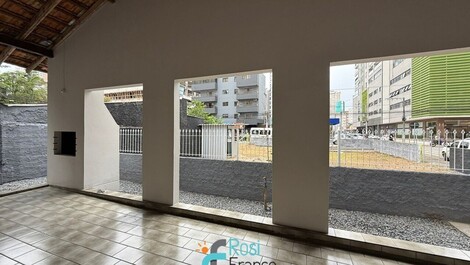 Casa de 3 habitaciones en Itapema Meia Praia, SC
