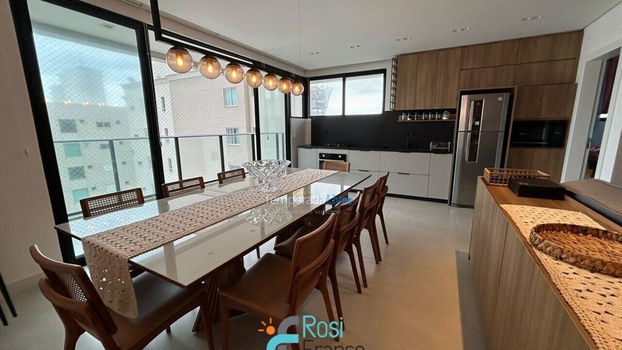 Apartment for vacation rental in Itapema (Centro)