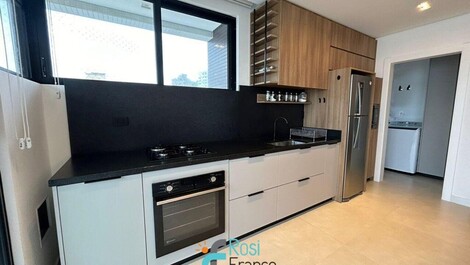 3-suite apartment in downtown Itapema, SC