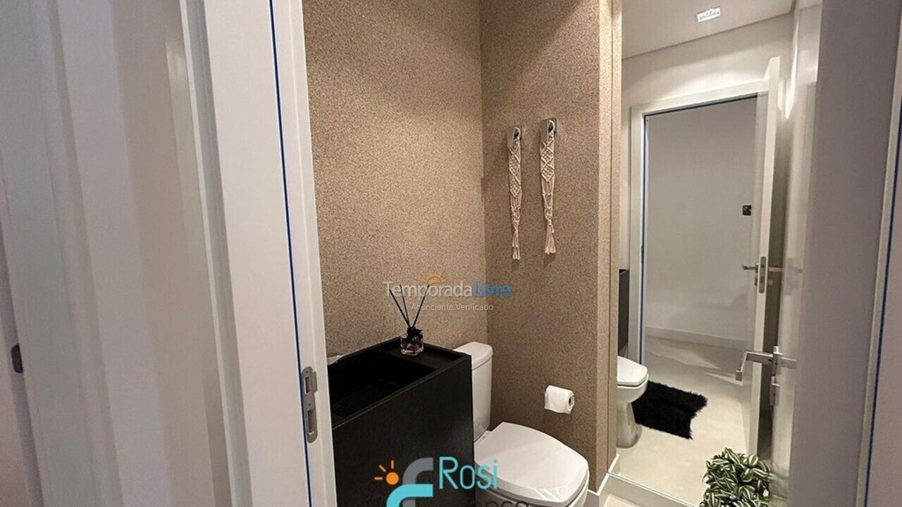 Apartment for vacation rental in Itapema (Centro)