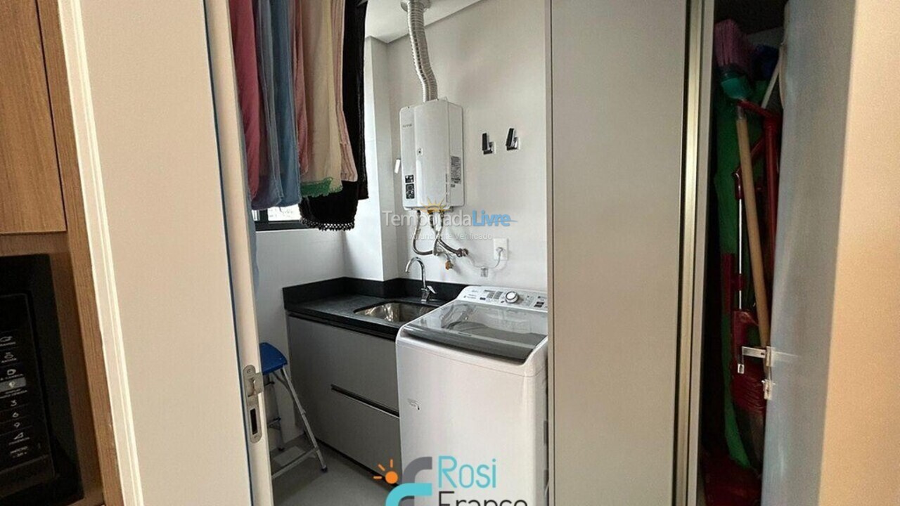 Apartment for vacation rental in Itapema (Centro)