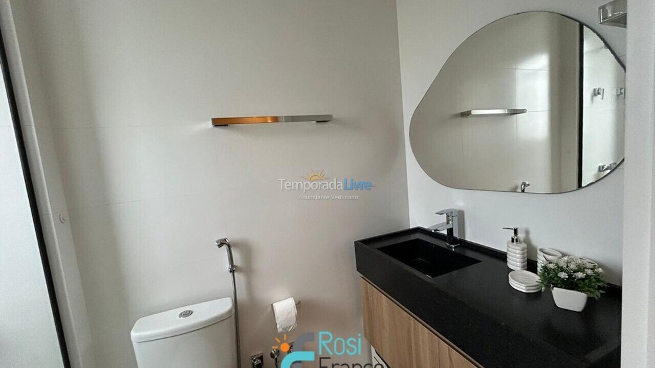 Apartment for vacation rental in Itapema (Centro)