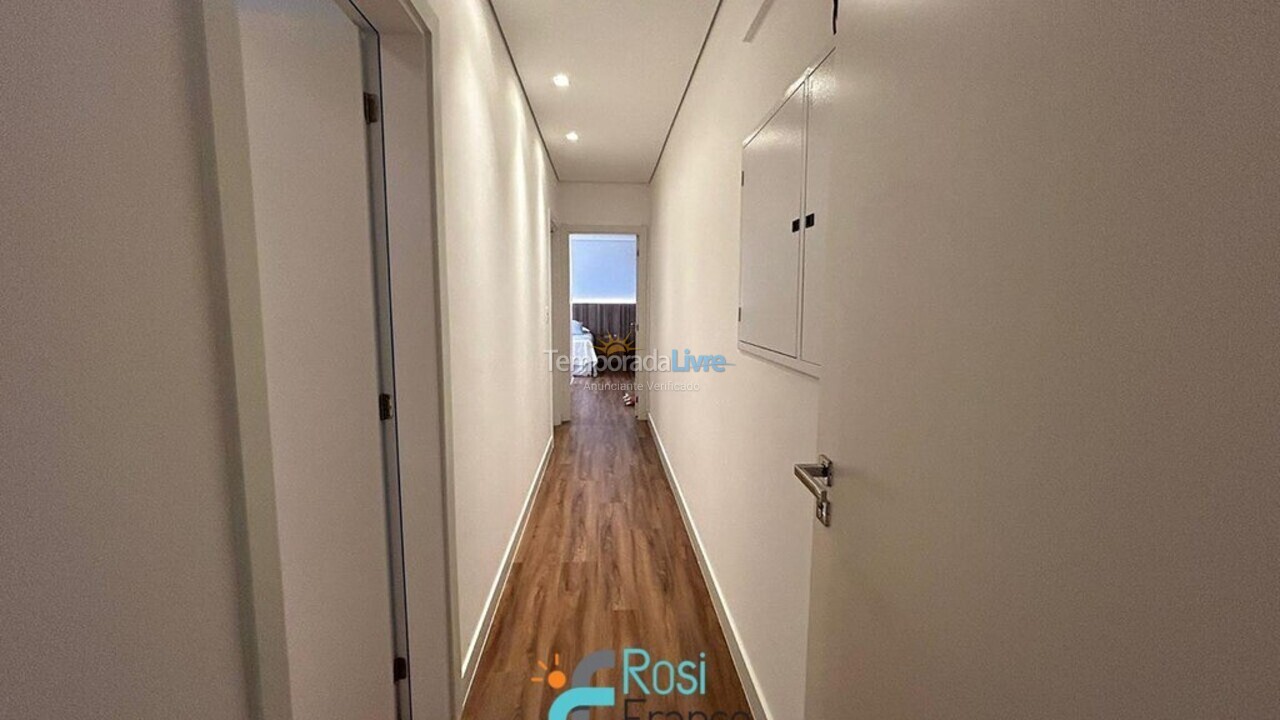 Apartment for vacation rental in Itapema (Centro)