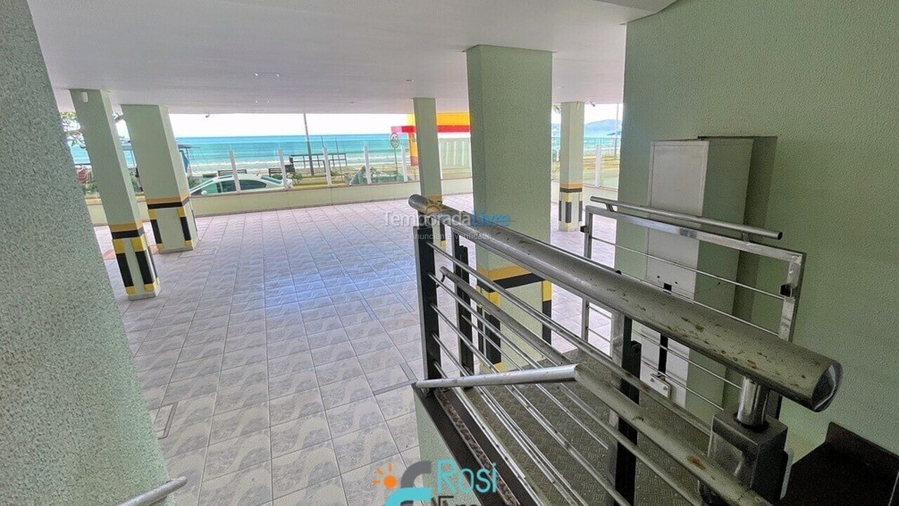 Apartment for vacation rental in Itapema (Centro)