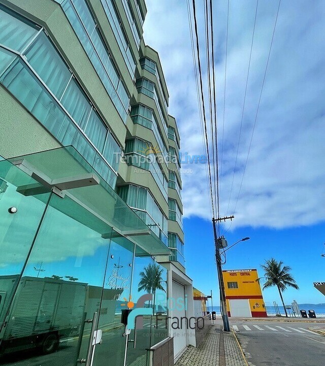 Apartment for vacation rental in Itapema (Centro)