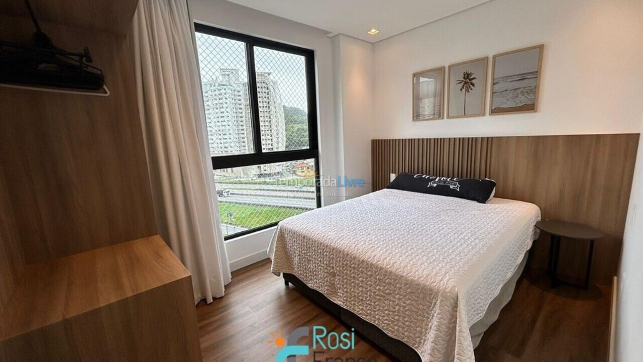 Apartment for vacation rental in Itapema (Centro)