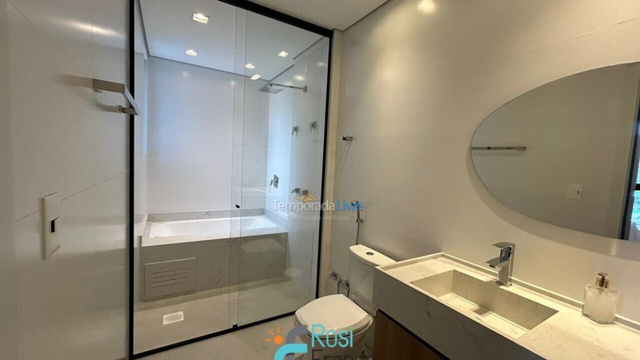 Apartment for vacation rental in Itapema (Centro)