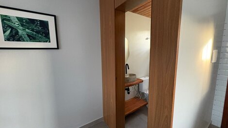 Bangalôs premium entre a lagoa e o mar