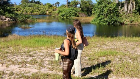 Bangalôs premium entre a lagoa e o mar