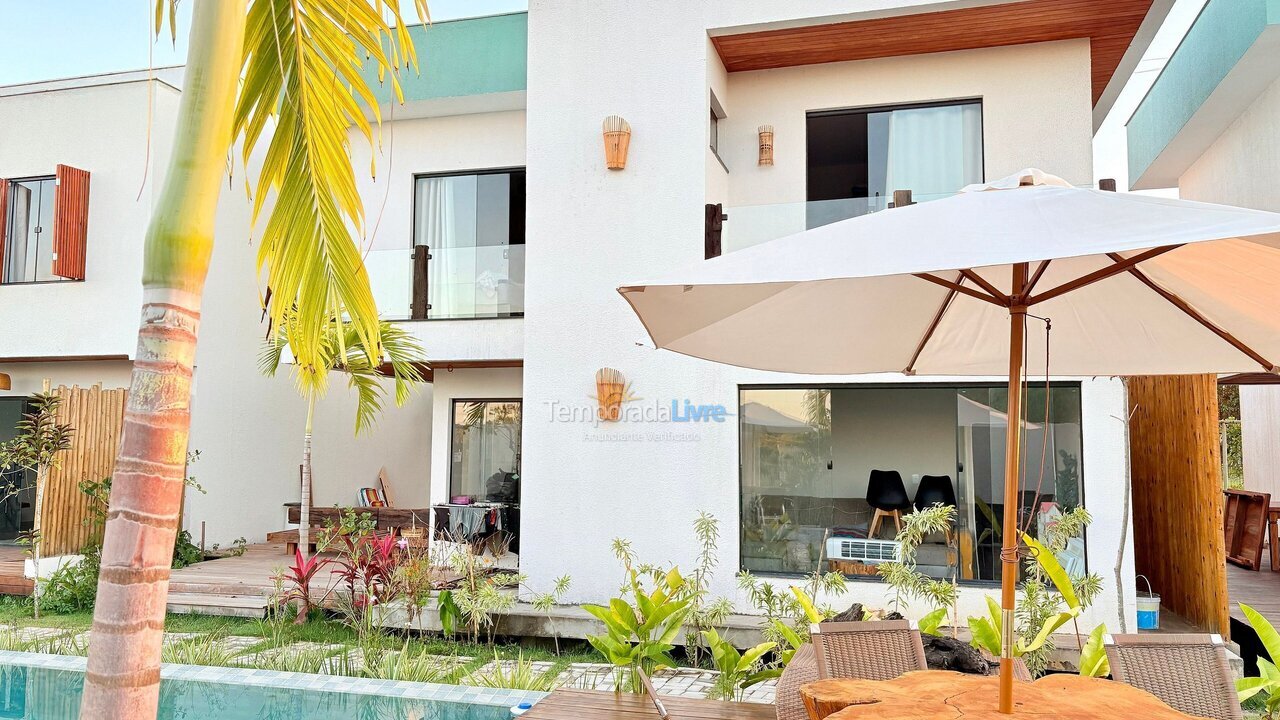 Casa para aluguel de temporada em Maraú (Taipu de Fora)