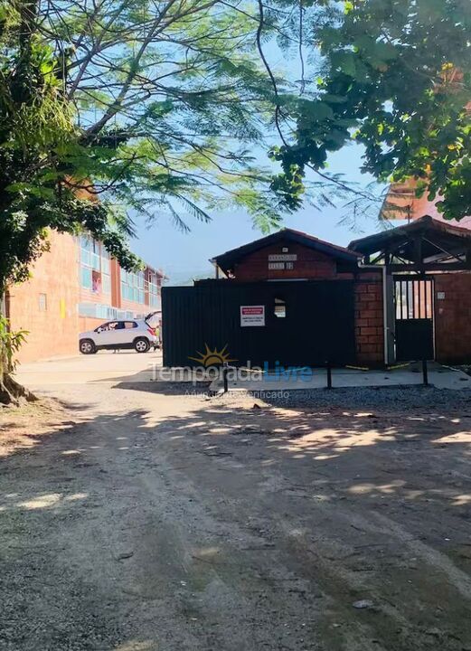 Apartment for vacation rental in Cubatão (Maranduba)