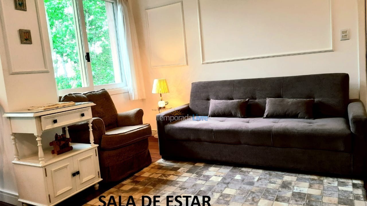Apartamento para aluguel de temporada em Gramado (Lago Negro)