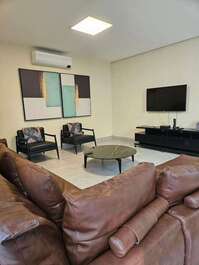 Mansión con 6 suites - cerca del mar.