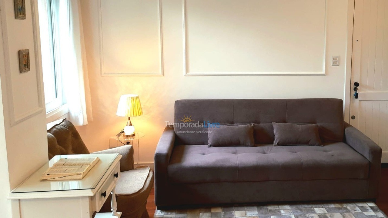 Apartamento para aluguel de temporada em Gramado (Lago Negro)