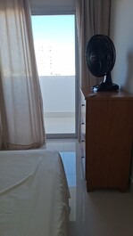 Apartamento com vista lateral pro mar na P. do Morro